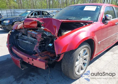 2007 Chrysler 300C z USA, uszkodzony, nr VIN 2C3KA63H07H658647